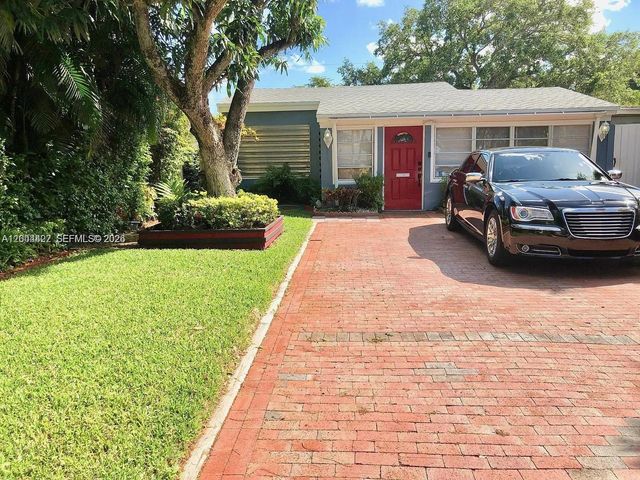 2140 NE 180th St, North Miami Beach, FL 33162