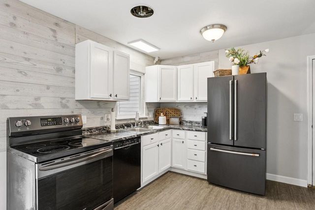 535 N Arch Street, Janesville, WI 53548
