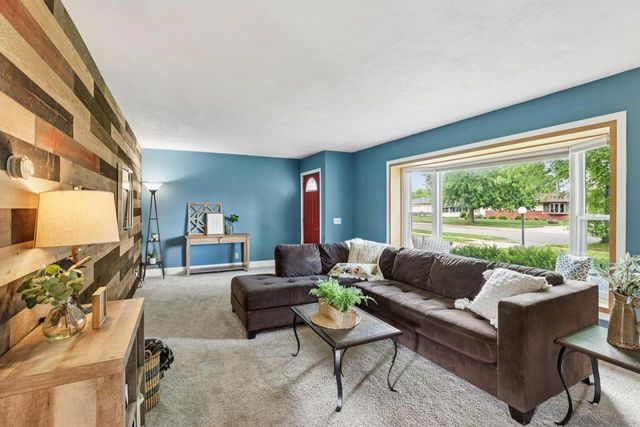 535 N Arch Street, Janesville, WI 53548