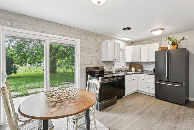 535 N Arch Street, Janesville, WI 53548