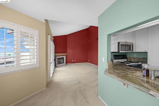 21103 Gary Dr 307D, Hayward, CA 94546