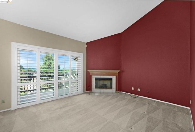 21103 Gary Dr 307D, Hayward, CA 94546