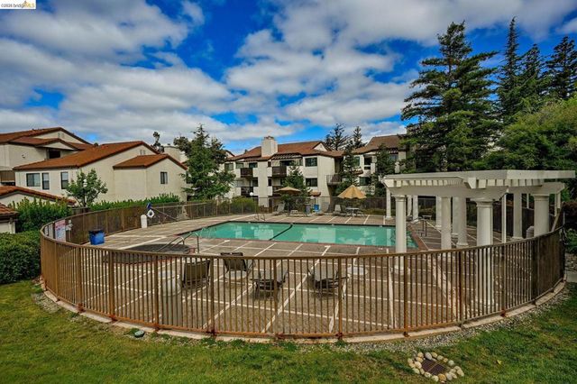 21103 Gary Dr 307D, Hayward, CA 94546