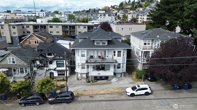819 6th Avenue N, Seattle, WA 98109