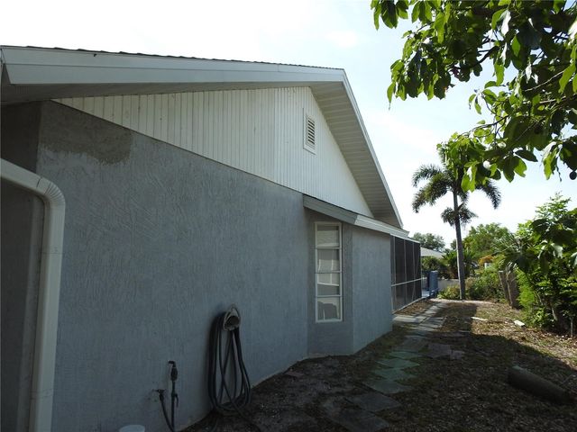2132 PENNSYLVANIA AVENUE, Englewood, FL 34224