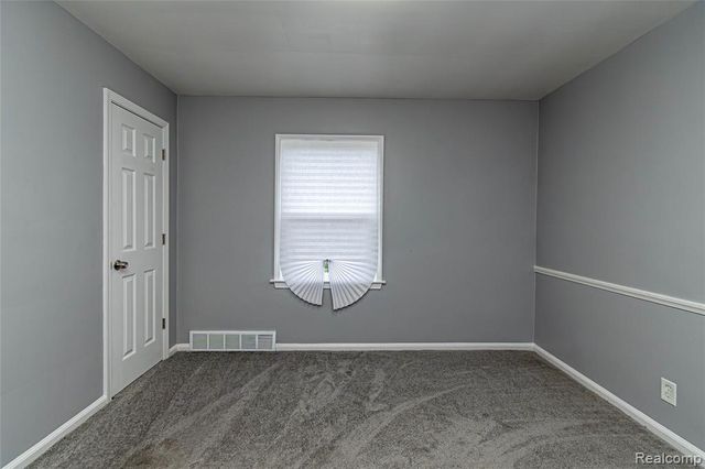 18068 Asbury Park, Detroit, MI 48235