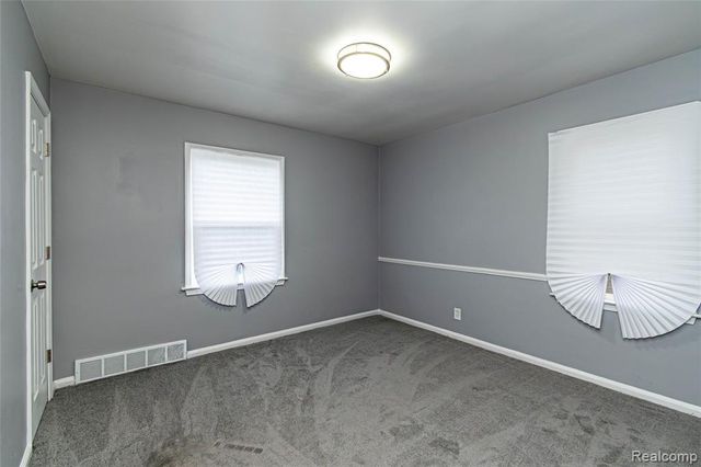 18068 Asbury Park, Detroit, MI 48235