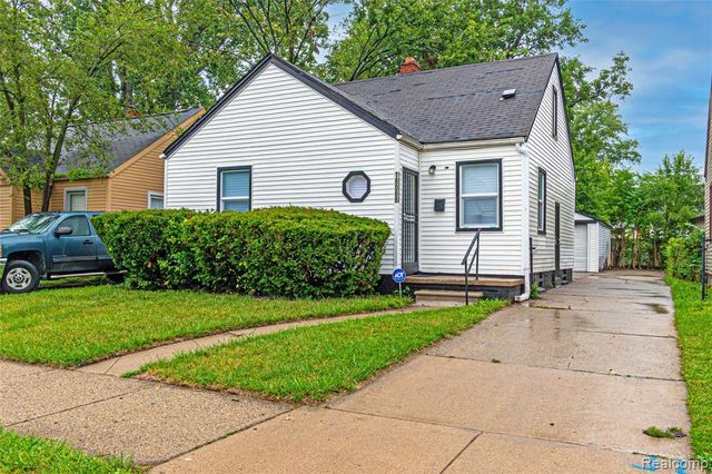 18068 Asbury Park, Detroit, MI 48235