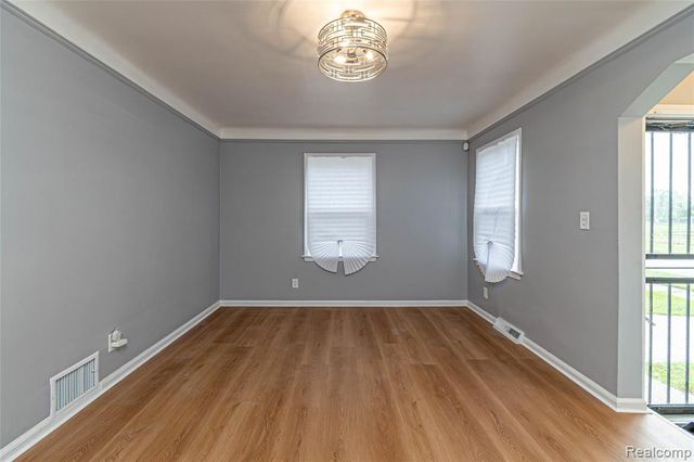 18068 Asbury Park, Detroit, MI 48235
