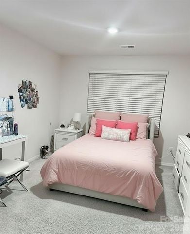 14013 Castle Nook Drive, Charlotte, NC 28273