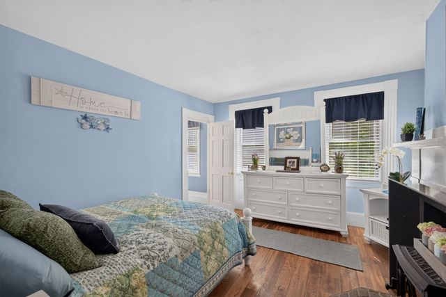 20 Liberty Street, Sandwich, MA 02563