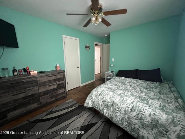 6935 Cooper Road, Lansing, MI 48911