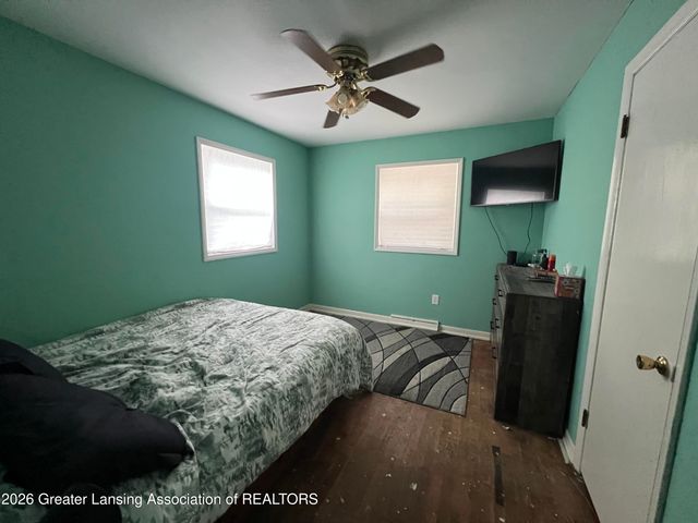 6935 Cooper Road, Lansing, MI 48911