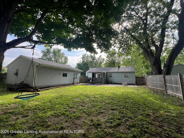 6935 Cooper Road, Lansing, MI 48911