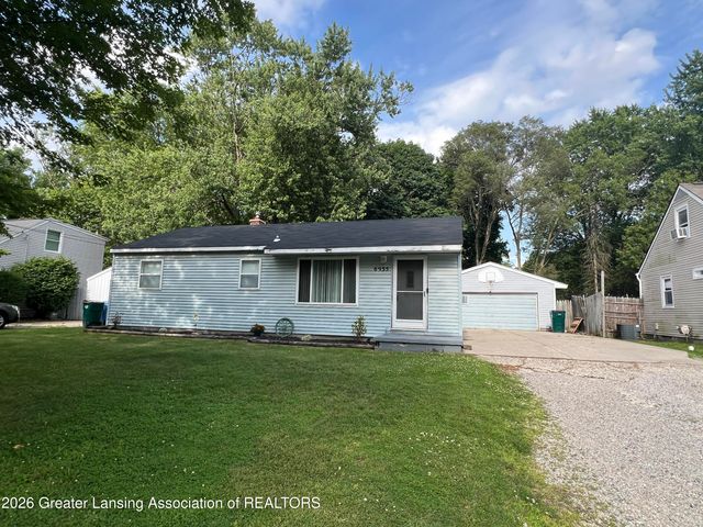 6935 Cooper Road, Lansing, MI 48911
