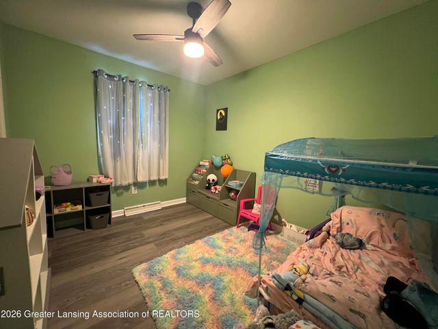 6935 Cooper Road, Lansing, MI 48911