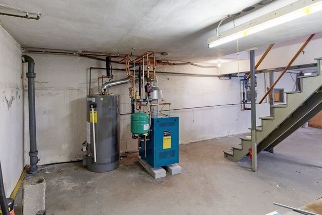 61 Fawndale Rd, Boston, MA 02131