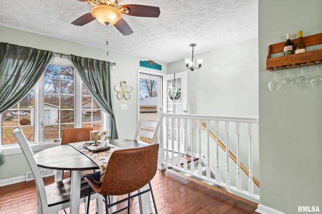 3223 WEST Street, Springfield, IL 62707