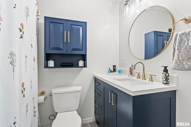 3223 WEST Street, Springfield, IL 62707