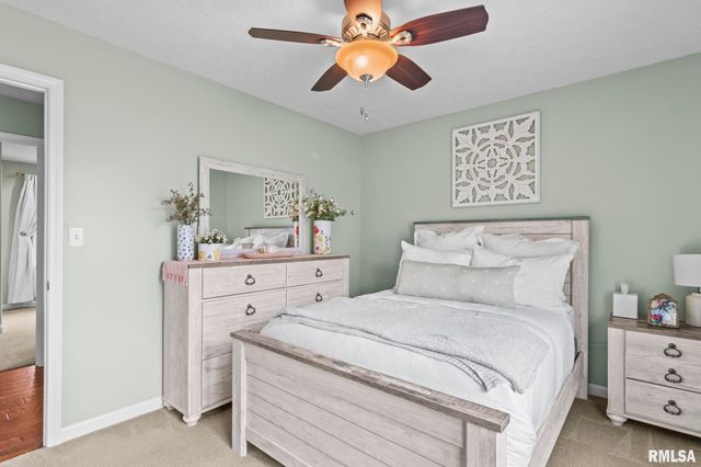 3223 WEST Street, Springfield, IL 62707