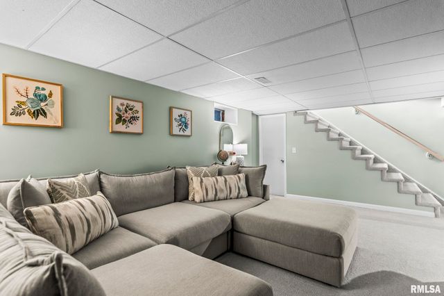 3223 WEST Street, Springfield, IL 62707