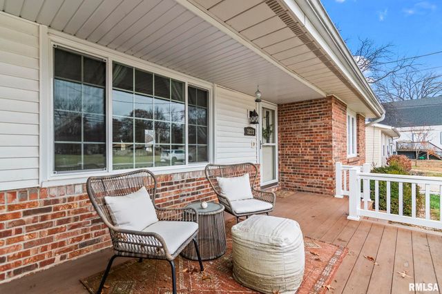 3223 WEST Street, Springfield, IL 62707