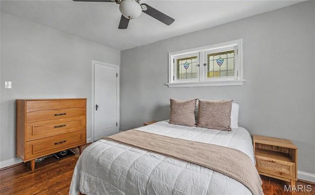 5625 Tholozan Avenue, St Louis, MO 63109
