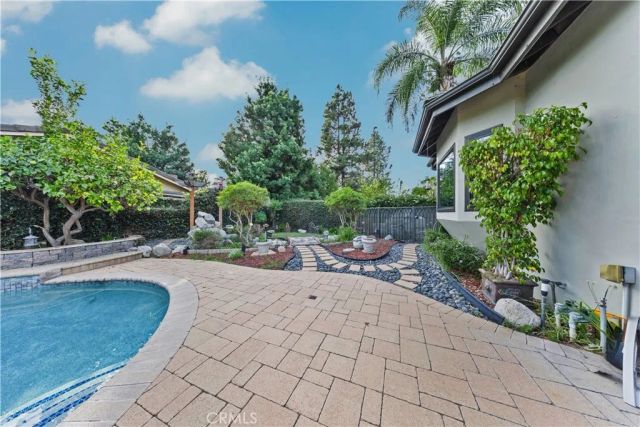 2 Linda Rae Way, Arcadia, CA 91006