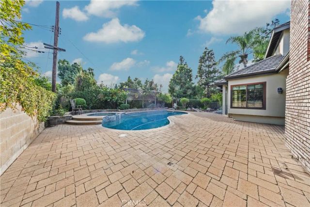 2 Linda Rae Way, Arcadia, CA 91006