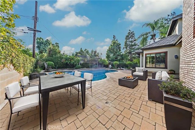 2 Linda Rae Way, Arcadia, CA 91006