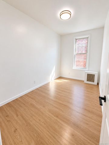 2918 200th Street, Bayside, NY 11360