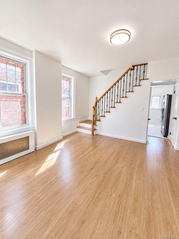 2918 200th Street, Bayside, NY 11360