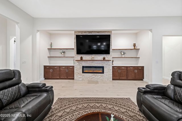 10177 FAIR HILL Court, Jacksonville, FL 32219