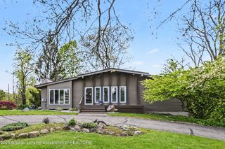 416 Gettysburg Drive, Lansing, MI 48917