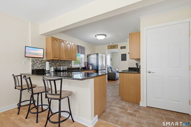 31 Roseleah Drive, Waterford, CT 06385