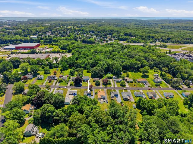 31 Roseleah Drive, Waterford, CT 06385
