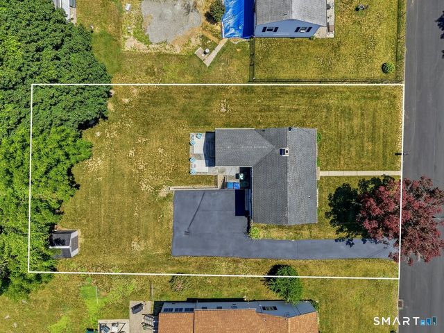 31 Roseleah Drive, Waterford, CT 06385
