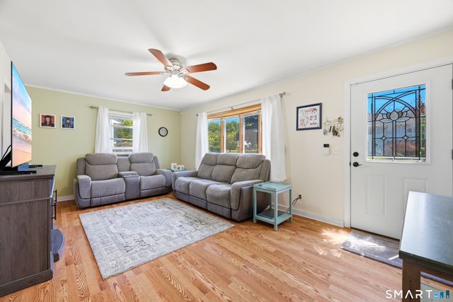 31 Roseleah Drive, Waterford, CT 06385