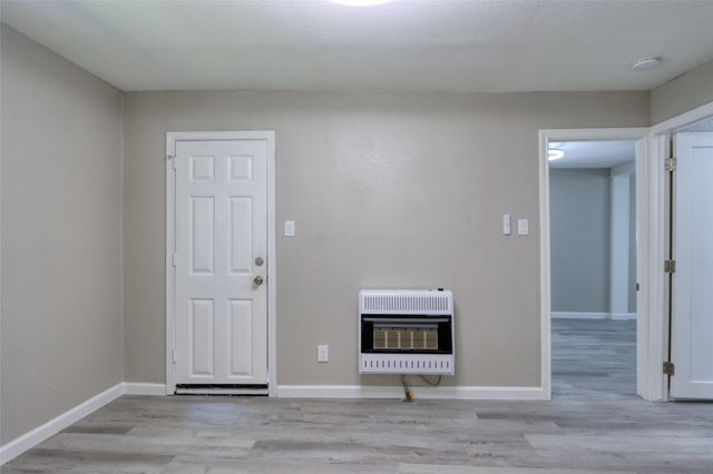 311 W MCKINNEY Street, Pilot Point, TX 76258
