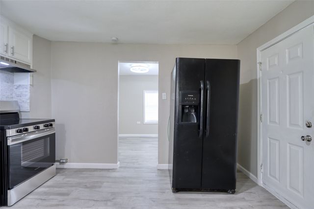 311 W MCKINNEY Street, Pilot Point, TX 76258