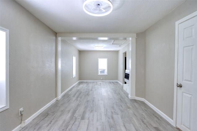 311 W MCKINNEY Street, Pilot Point, TX 76258