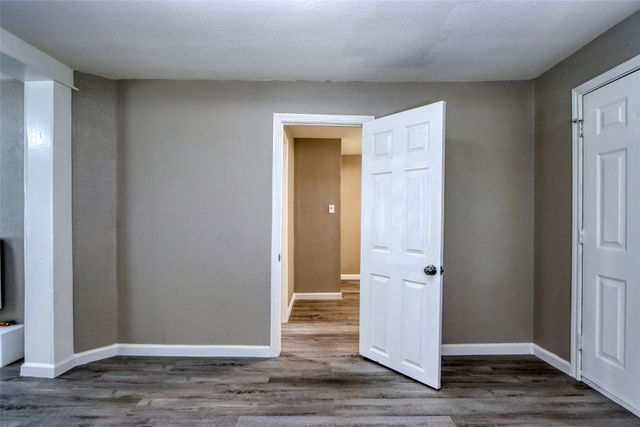 311 W MCKINNEY Street, Pilot Point, TX 76258