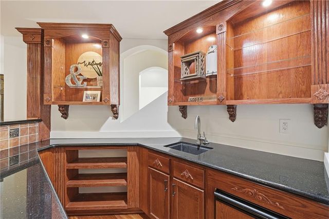 207 Cedarhurst Drive, Canton, GA 30115