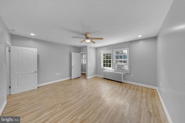 1614 R ST SE, Washington, DC 20020