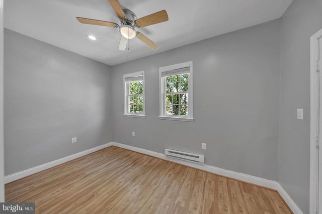 1614 R ST SE, Washington, DC 20020