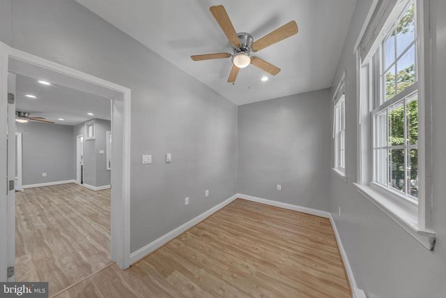 1614 R ST SE, Washington, DC 20020