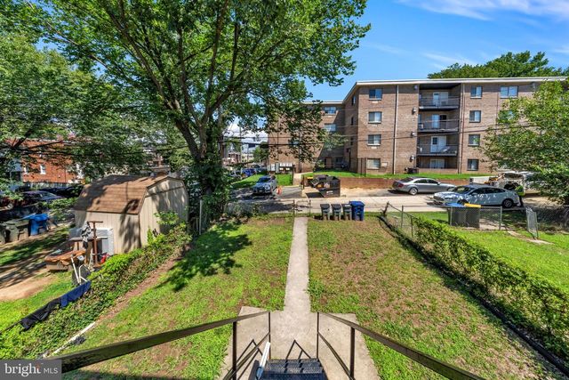 1614 R ST SE, Washington, DC 20020