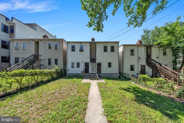 1614 R ST SE, Washington, DC 20020
