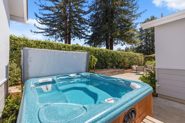 245 Laurel Drive, Felton, CA 95018