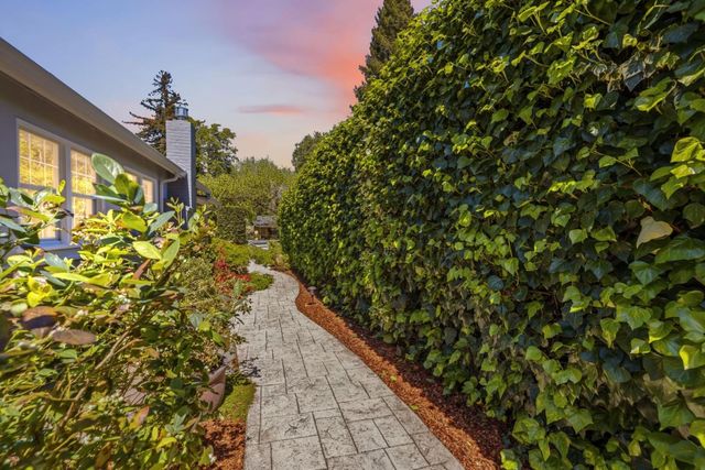 245 Laurel Drive, Felton, CA 95018